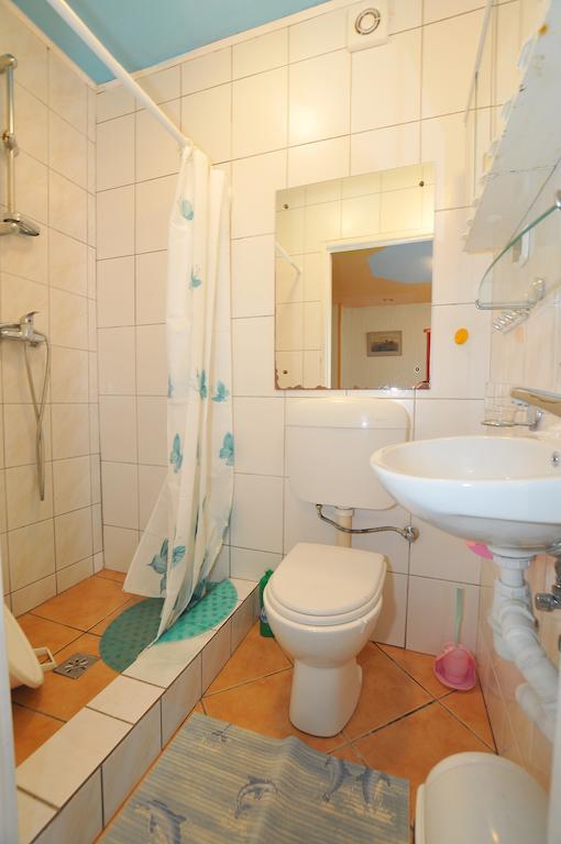 Osrodek Wczasowy Domino Bis Apartment จวีร์ซีโน ห้อง รูปภาพ