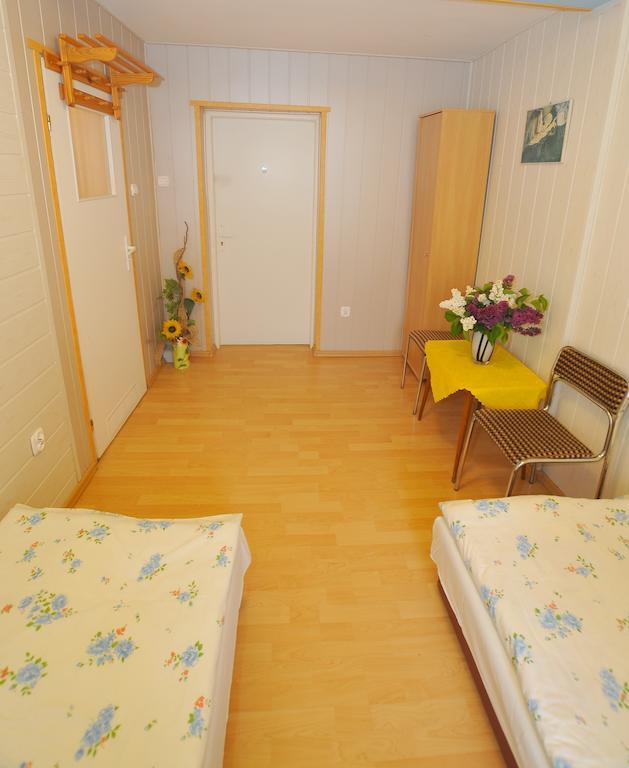 Osrodek Wczasowy Domino Bis Apartment จวีร์ซีโน ห้อง รูปภาพ