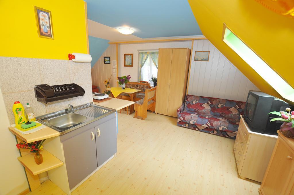 Osrodek Wczasowy Domino Bis Apartment จวีร์ซีโน ห้อง รูปภาพ